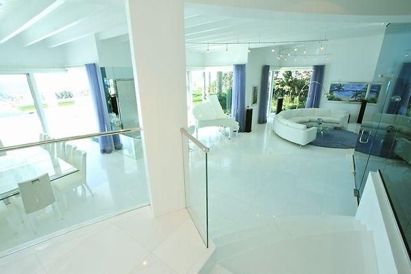 UNIVERSAL-B687-MA-124 UNIVERSAL-B687-MA-124