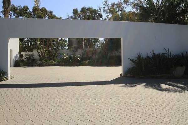 UNIVERSAL-B687-MA-83 UNIVERSAL-B687-MA-83