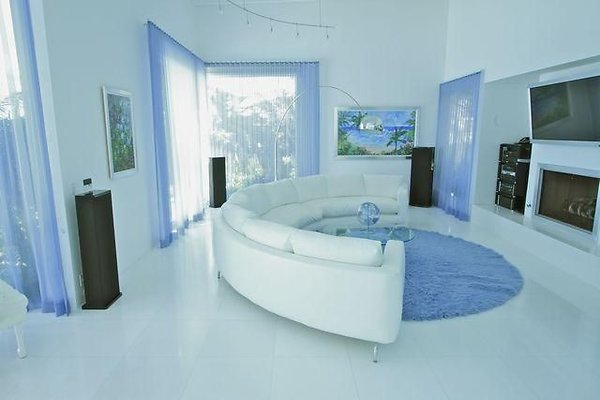 UNIVERSAL-B687-MA-135 UNIVERSAL-B687-MA-135