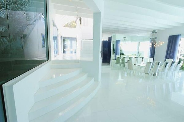 UNIVERSAL-B687-MA-107 UNIVERSAL-B687-MA-107