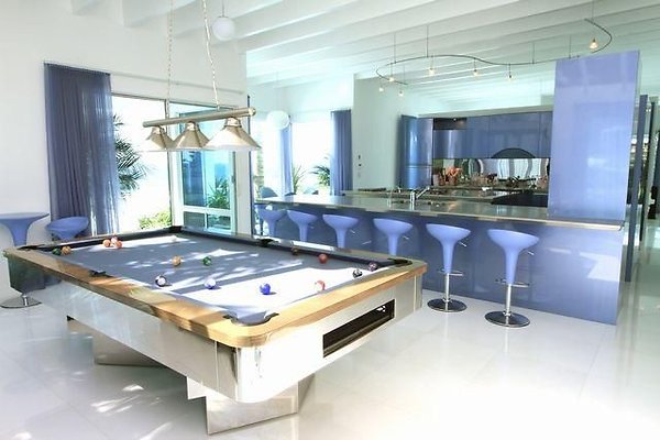 UNIVERSAL-B687-MA-119 UNIVERSAL-B687-MA-119