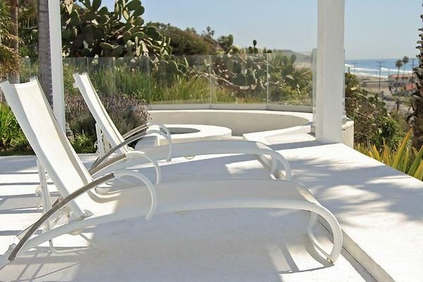 UNIVERSAL-B687-MA-174 UNIVERSAL-B687-MA-174