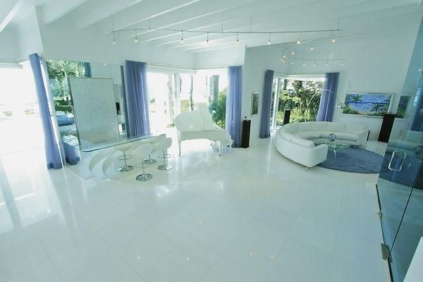 UNIVERSAL-B687-MA-126 UNIVERSAL-B687-MA-126