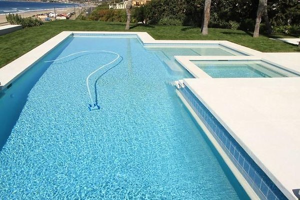 UNIVERSAL-B687-MA-15 UNIVERSAL-B687-MA-15