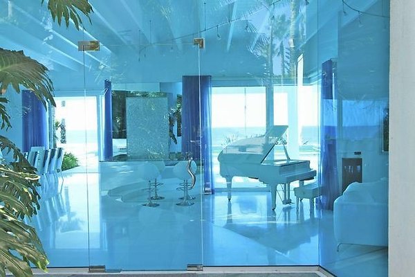 UNIVERSAL-B687-MA-39 UNIVERSAL-B687-MA-39