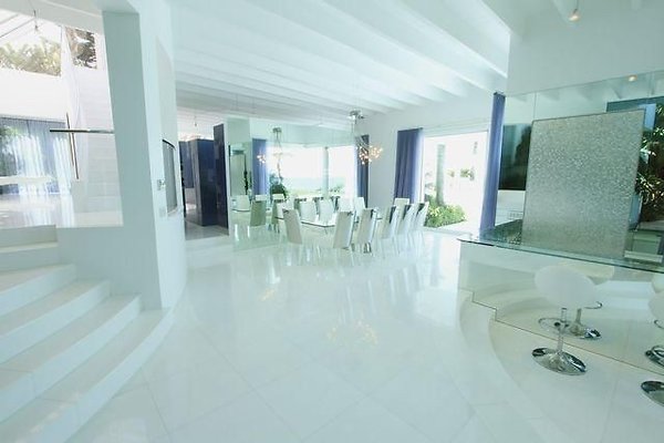 UNIVERSAL-B687-MA-105 UNIVERSAL-B687-MA-105