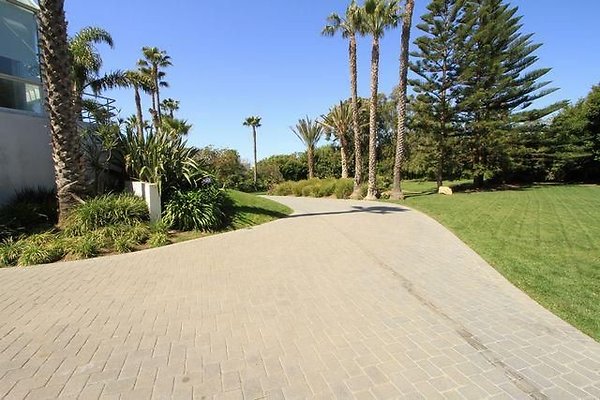 UNIVERSAL-B687-MA-99 UNIVERSAL-B687-MA-99