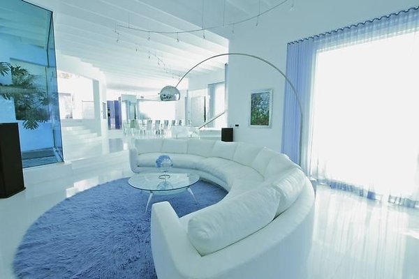 UNIVERSAL-B687-MA-138 UNIVERSAL-B687-MA-138