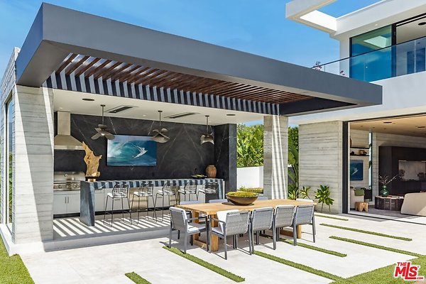 23-329165 24 4 23-329165 24 4