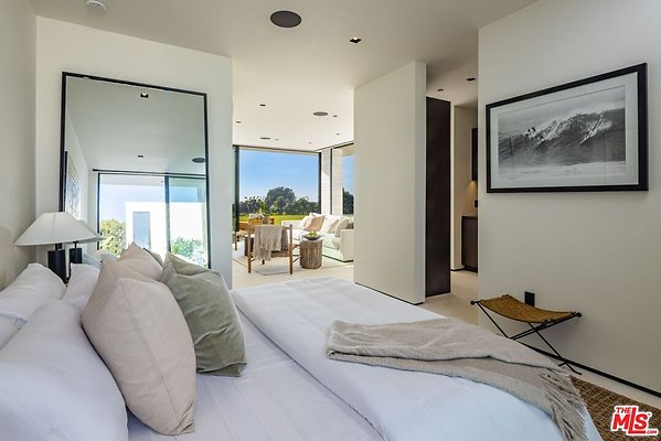 23-329165 21 4 23-329165 21 4