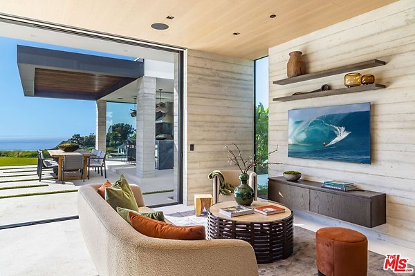 23-329165 6 4 23-329165 6 4