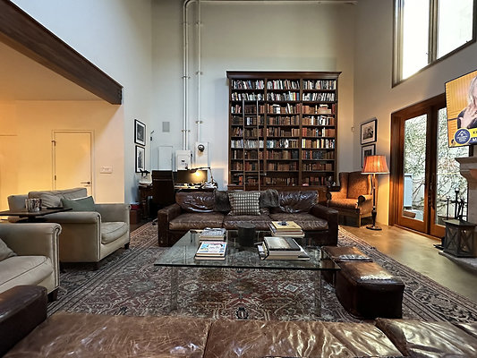 UNIVERSAL-CW246-VEN-84