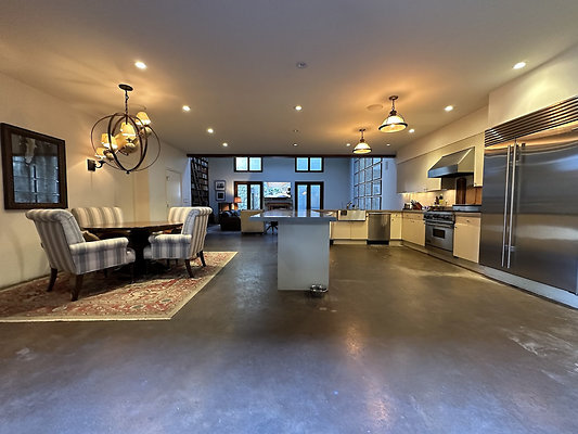 UNIVERSAL-CW246-VEN-73