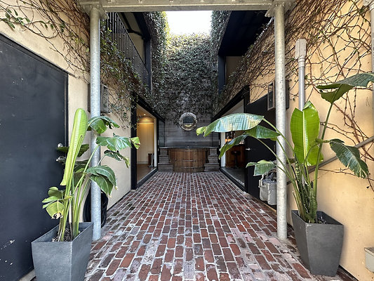 UNIVERSAL-CW246-VEN-22 UNIVERSAL-CW246-VEN-22