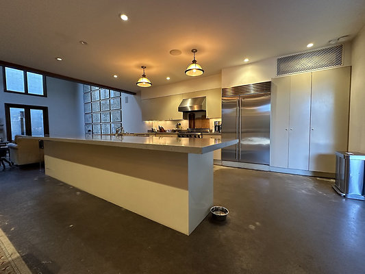 UNIVERSAL-CW246-VEN-76