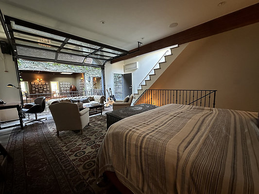 UNIVERSAL-CW246-VEN-61