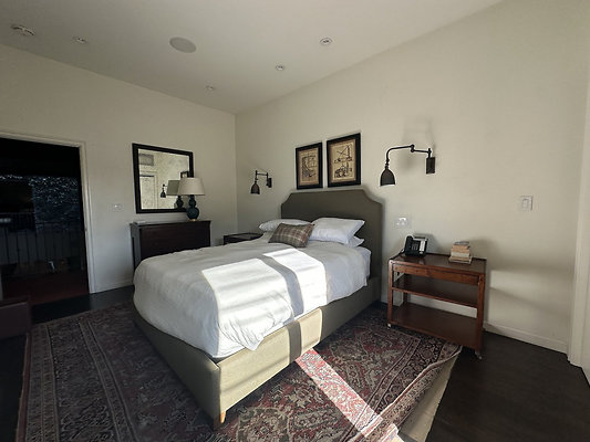 UNIVERSAL-CW246-VEN-48 UNIVERSAL-CW246-VEN-48