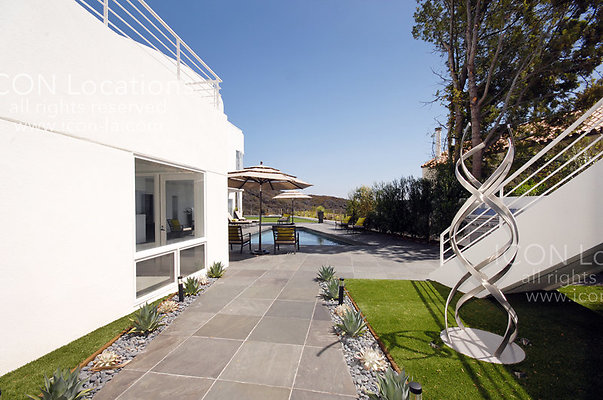 MO1268 034ICON - ICON Locations | www.ICON-LA.com Modern for Filming MO1268 034ICON - ICON Locations | www.ICON-LA.com Modern for Filming