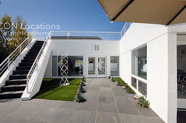 MO1268 033ICON - ICON Locations | www.ICON-LA.com Modern for Filming MO1268 033ICON - ICON Locations | www.ICON-LA.com Modern for Filming