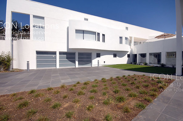 MO1268 012ICON - ICON Locations | www.ICON-LA.com Modern for Filming MO1268 012ICON - ICON Locations | www.ICON-LA.com Modern for Filming