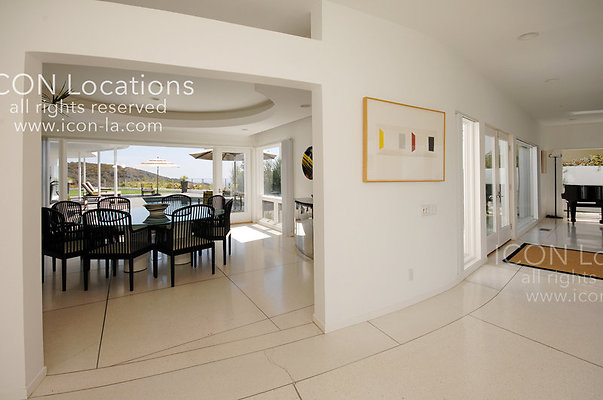 MO1268 036ICON - ICON Locations | www.ICON-LA.com Modern for Filming MO1268 036ICON - ICON Locations | www.ICON-LA.com Modern for Filming