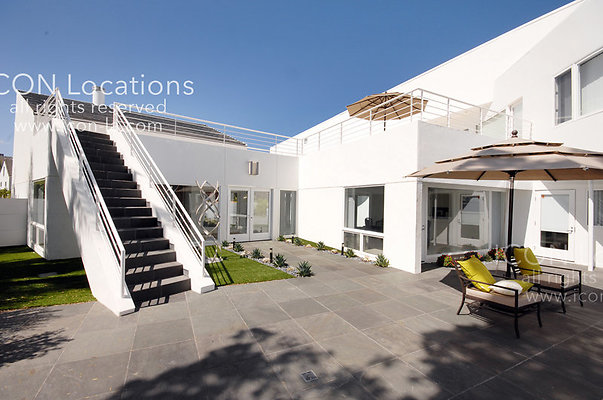 MO1268 032ICON - ICON Locations | www.ICON-LA.com Modern for Filming MO1268 032ICON - ICON Locations | www.ICON-LA.com Modern for Filming