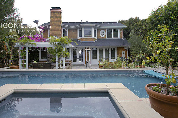 CAPE2027 140ICON CAPE2027 140ICON