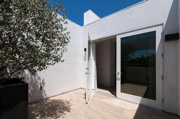 10668 balcony 2 10668 balcony 2