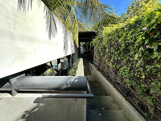 UNIVERSAL-CW145-CHV-131 UNIVERSAL-CW145-CHV-131