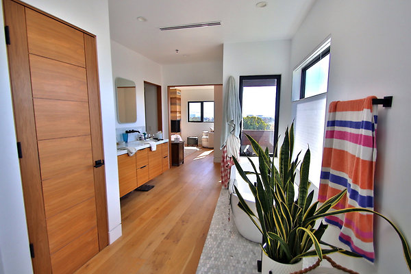 UNIVERSAL-CW137-MRV-54