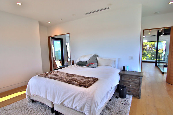 UNIVERSAL-CW137-MRV-52