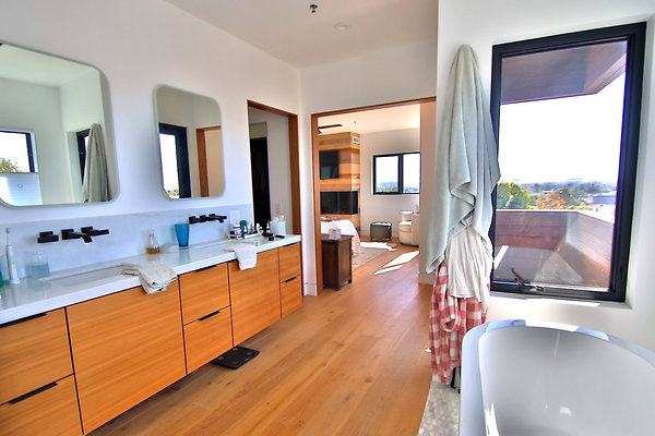 UNIVERSAL-CW137-MRV-58