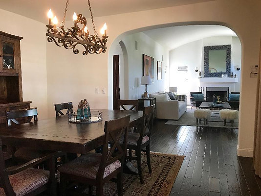 9476 dining 1 9476 dining 1