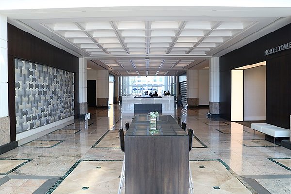 26thLobby3867 26thLobby3867