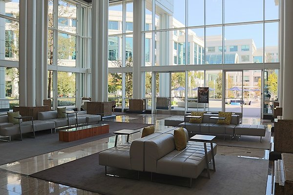 CloverLobby3878 CloverLobby3878