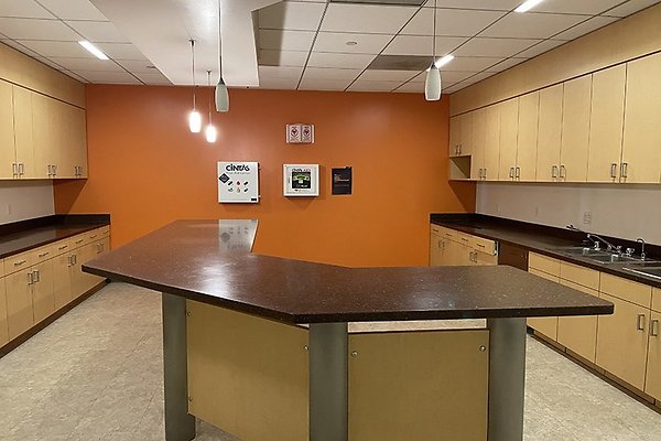 100SSuiteClover1212 100SSuiteClover1212