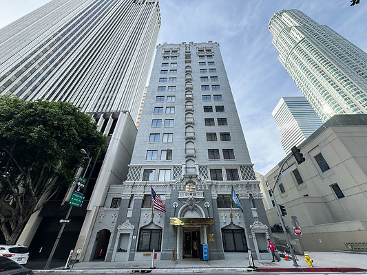 Hilton Checkers DTLA