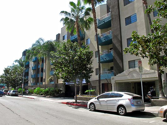 A2F 85 north hollywood
