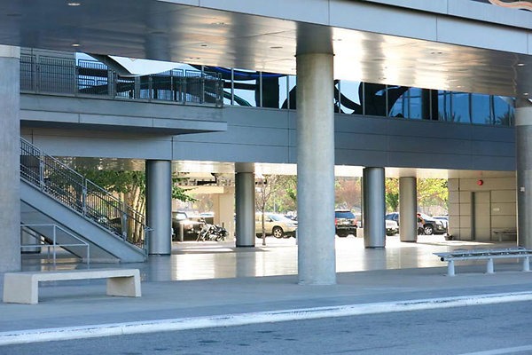 Flyaway-Exterior Drop off Areas-9 Flyaway-Exterior Drop off Areas-9