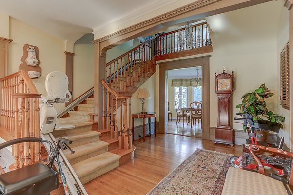 UNIVERSAL-A853-LA-17 UNIVERSAL-A853-LA-17