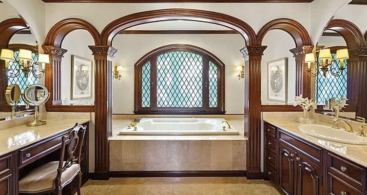 UNIVERSAL-B702-LA-32 UNIVERSAL-B702-LA-32