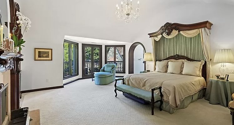 UNIVERSAL-B702-LA-30 UNIVERSAL-B702-LA-30