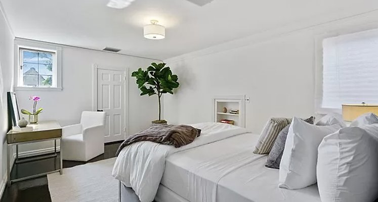 UNIVERSAL-B702-LA-34 UNIVERSAL-B702-LA-34