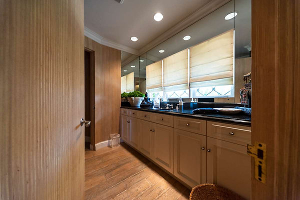 12716 bath 1 12716 bath 1