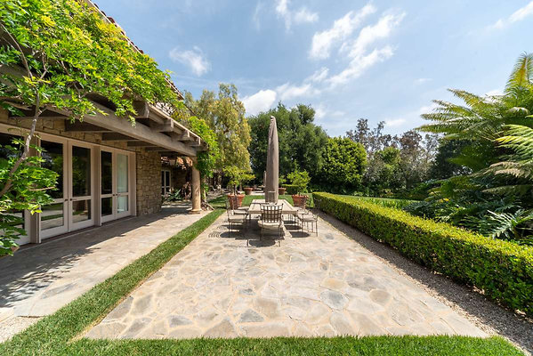 12716 patio 3 12716 patio 3