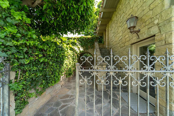 12716 patio 9 12716 patio 9