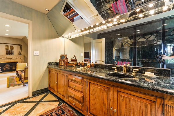 UNIVERSAL-A766-BH-48 UNIVERSAL-A766-BH-48