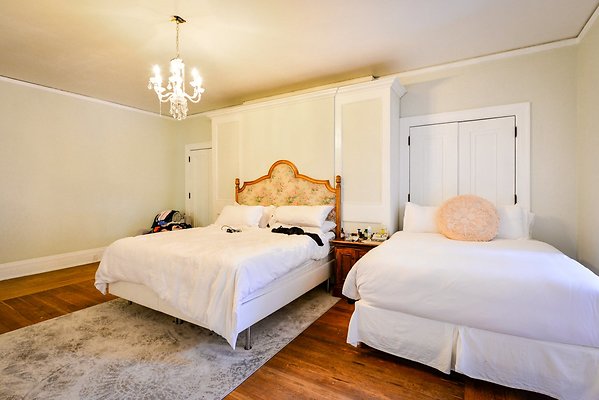 UNIVERSAL-B319-LA-47