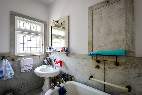 UNIVERSAL-B319-LA-48