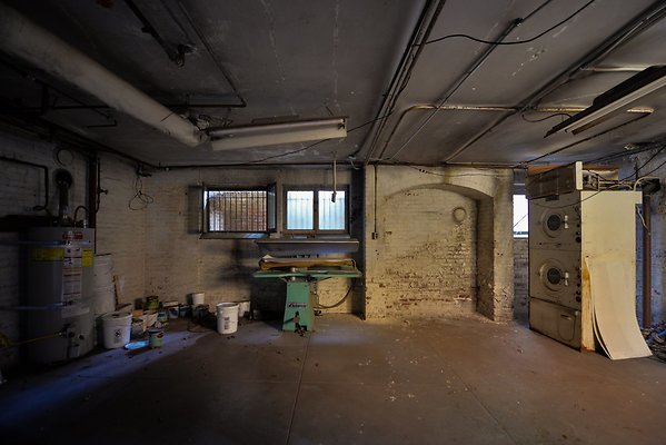 UNIVERSAL-B319-LA-83